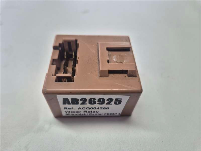 Mitsubishi Canter FE83P 4.5T 02/2005-11/2007 FE160 FE 83 - Wiper Relay