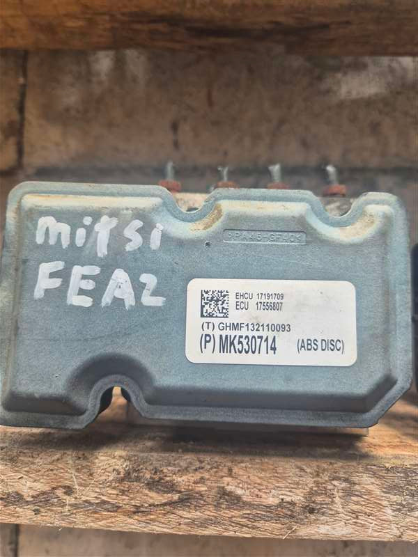 Mitsubishi Canter FEA 2011-on fea50-500627 - ABS Brake Unit