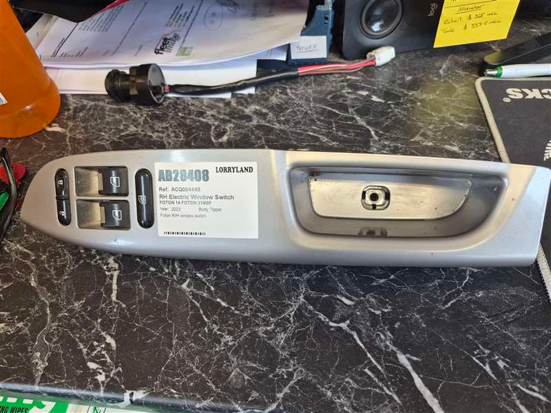 Foton 14 FOTON 318ISF BJ1078 - RH Electric Window Switch