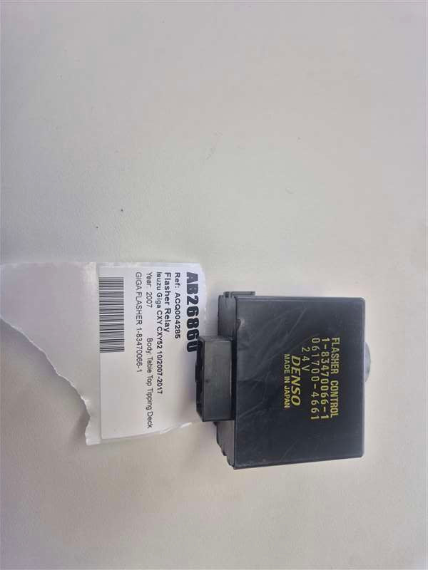 Isuzu Giga CXY CYH52 - Flasher Relay