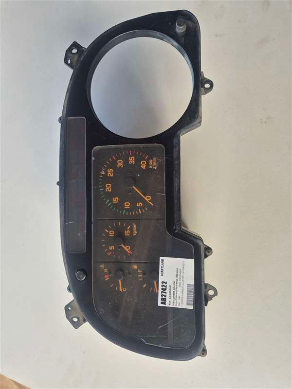 Isuzu F-Series FRR FRR32H1-3000233 - Instrument Cluster