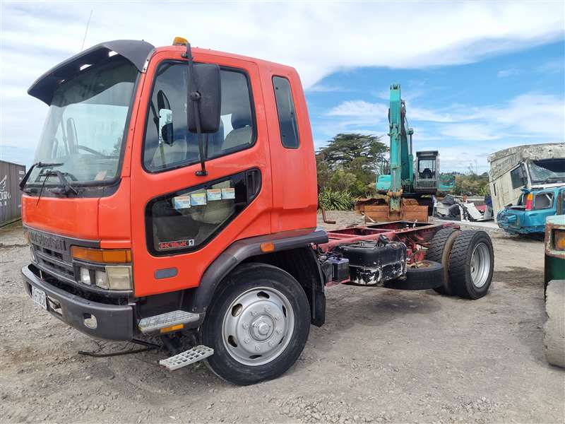 2003 Mitsubishi Fuso Fighter FM 557 FK 617
