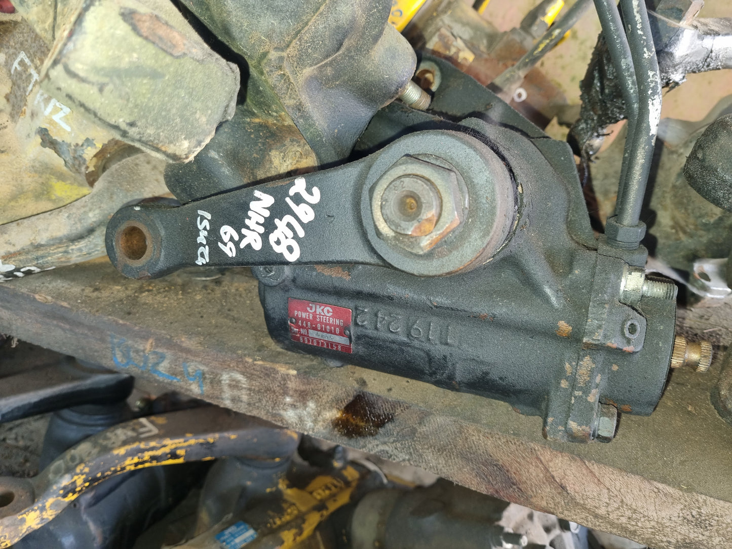 Isuzu N-Series NHR nhr69e-7421651 - Power Steering Box PN: nhr69  2948