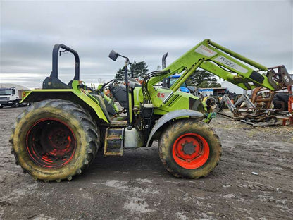 CLAAS Tractor AXOS 330