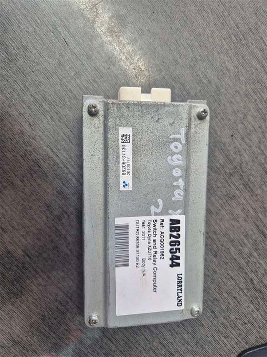 Toyota Dyna XZU710 xxx - Switch and Relay Computer
