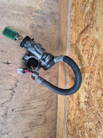 Mitsubishi Fuso Super Great FV FV54 - Ignition Barrel and Key