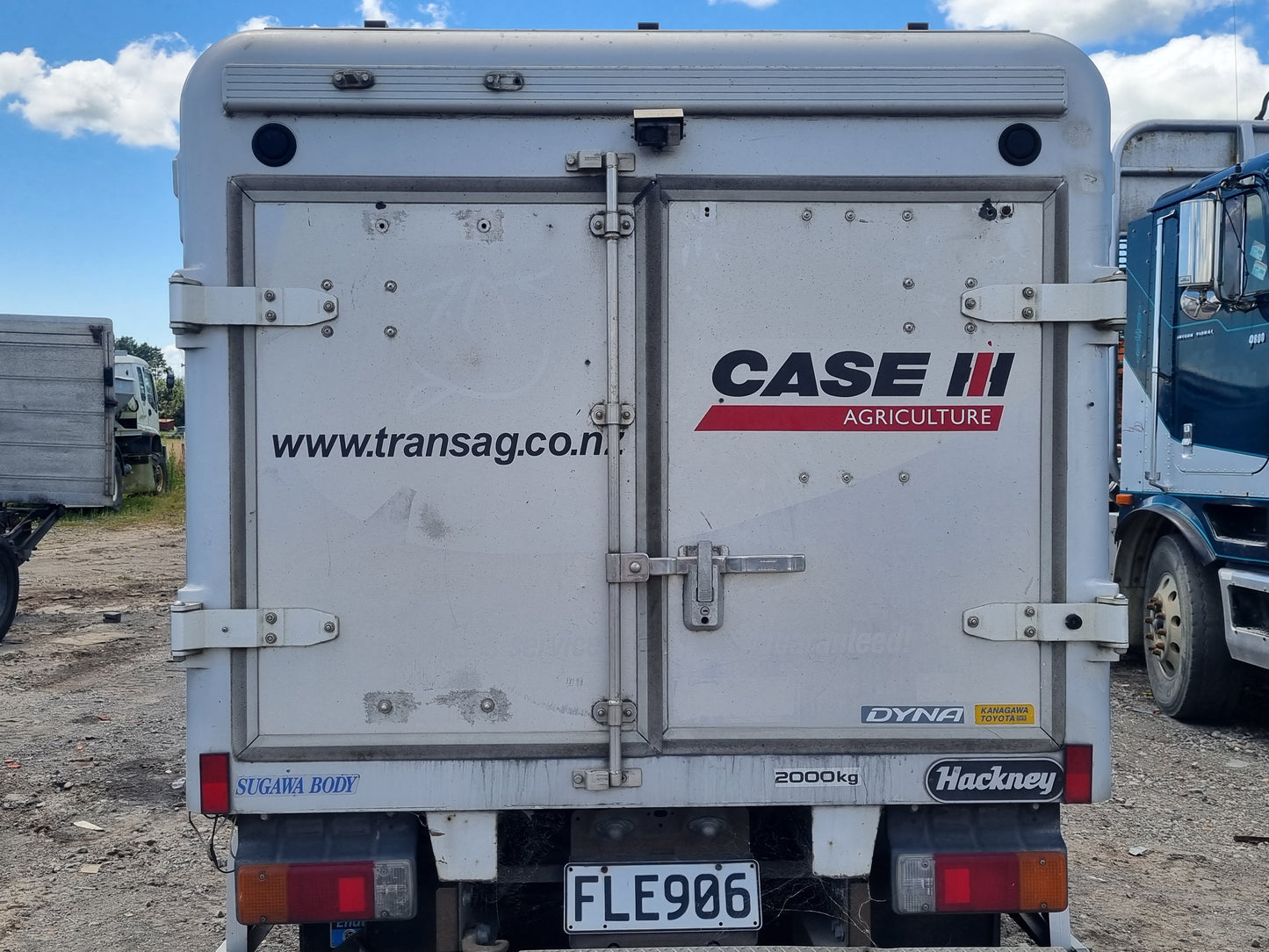 Toyota Dyna 2001-2011 XZU304 - Bottle Body PN: bottle body
