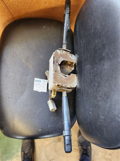Isuzu C Series CXH450 - Indicator Switch PN: lights and indicator stork