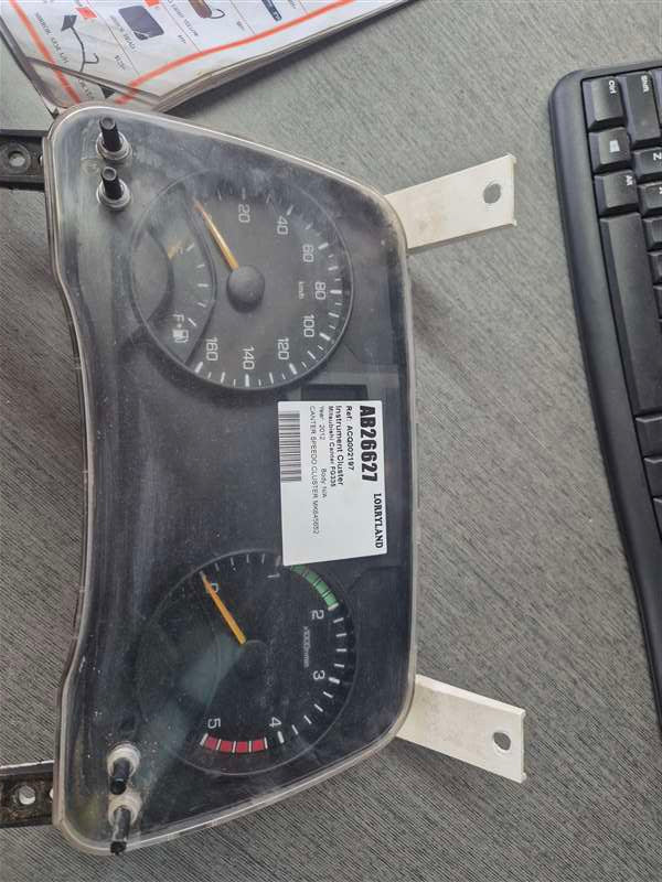 Mitsubishi Canter FG335 fba30-501011 - Instrument Cluster