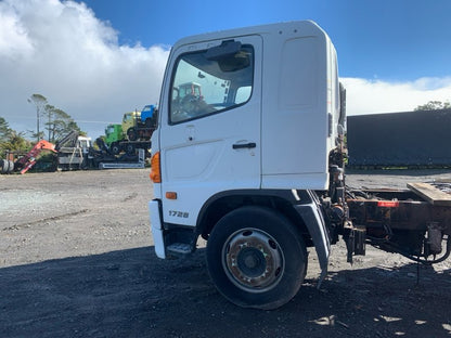 2017 Hino 500 Series jhdgh8j