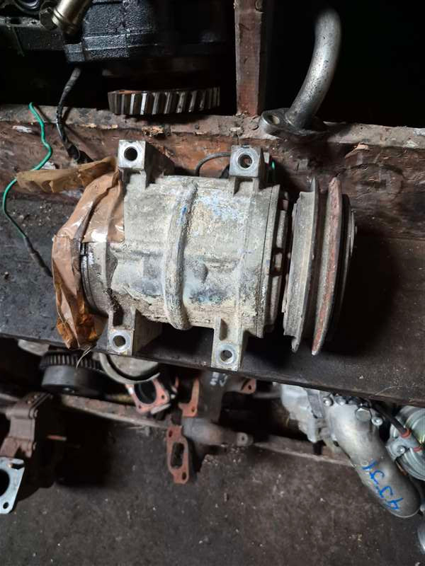 Mitsubishi Canter FEA 2011-on FEA50-522743 - Engine Parts