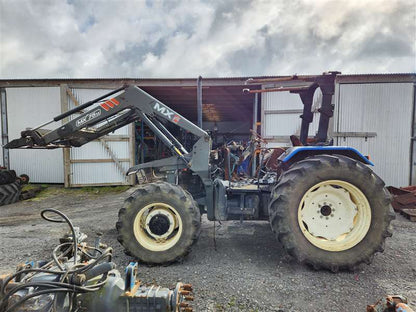 2006 New Holland Tractor TL80,.,.