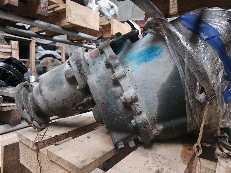Mitsubishi Fuso Super Great FV "                     " - Front Diff Head  PN: 3002