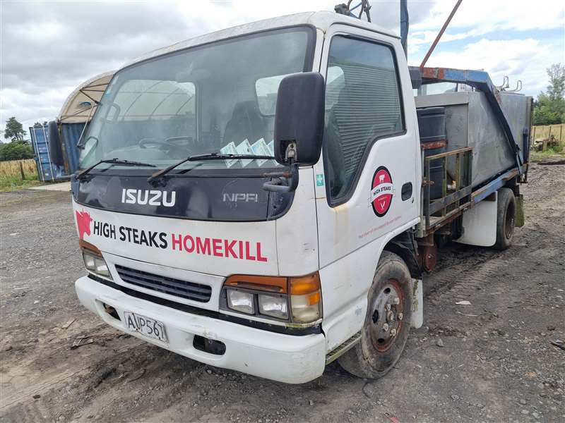 2002 Isuzu N-Series NPR NPR66L17102018