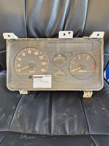 Isuzu N-Series NPR NPR66L-7425078 - Instrument Cluster