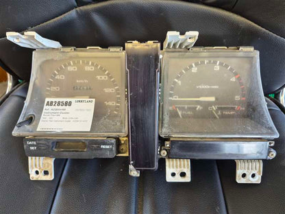 Mazda Titan WG wgl4t-121826 - Instrument Cluster PN: 257500-7902