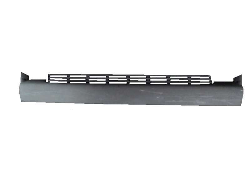 Nissan UD Atlas H41 - Centre Grille PN: NS056W