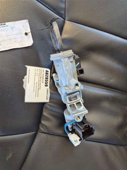 Isuzu N-Series NPR NPR85 - Ignition Barrel and Key