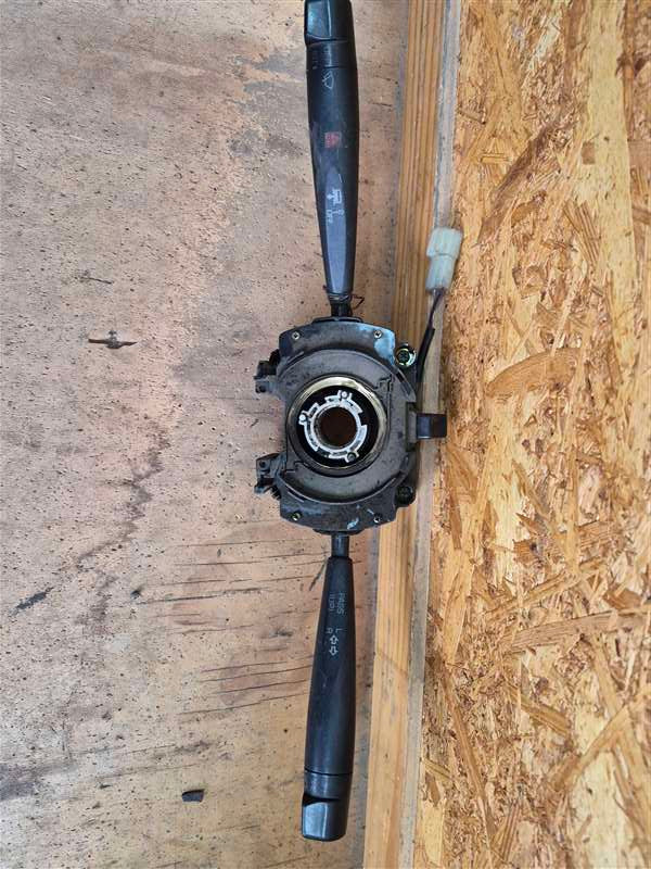 Mitsubishi Fuso Super Great FV FV54 - Combination Switch