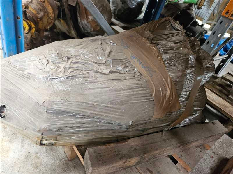 Scania P Series P112 P112ML6X4RS31KFS  109766 - Front Diff Head  PN: 105