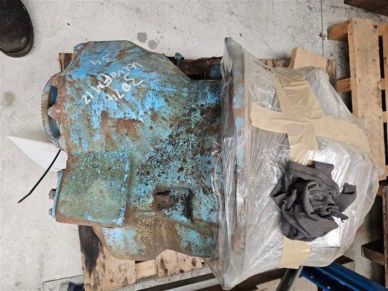 Volvo FM Series FM12 2002-2007 v2 - Front Diff Head  PN: 3074