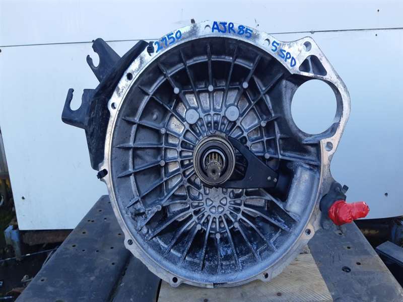 Nissan Atlas All Series ajr-7000345 - Manual Gearbox PN: 2750