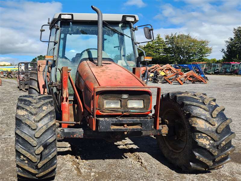 1999 Massey Ferguson Tractor 4235