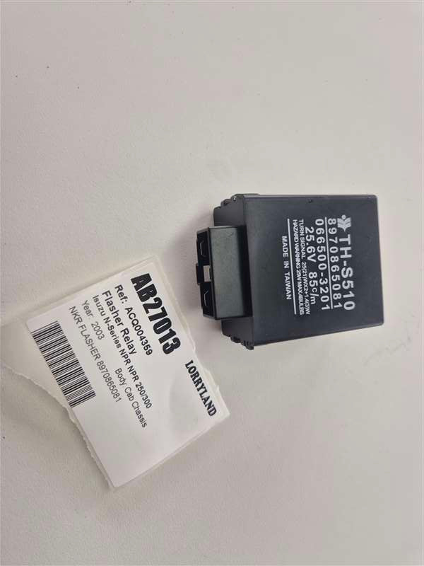 Isuzu N-Series NPR NPR300/NPR66 - Flasher Relay
