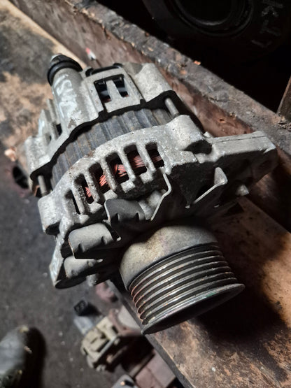 Mazda Titan LJR85 LJR85-703502 - Alternator