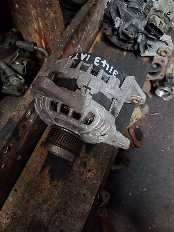 Mitsubishi Canter FEA/FEB 2011-on FEA20-5100137 - Alternator