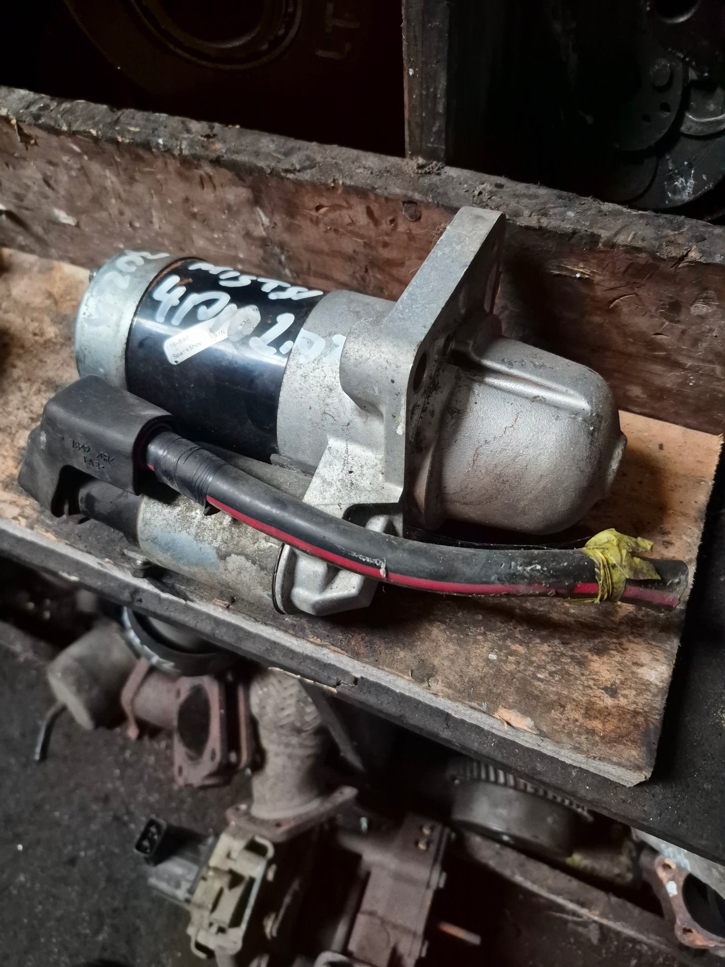 Mitsubishi Canter FEA-FEC-FEB 2011-on FEC85H2 - Starter Motor