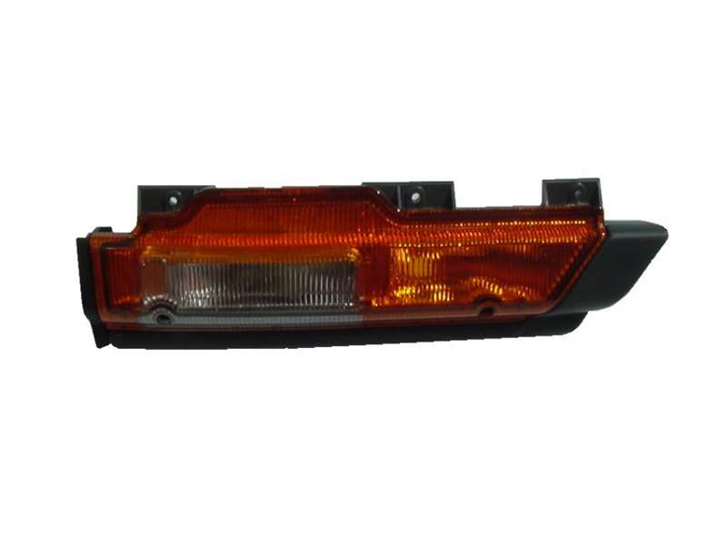 Mitsubishi Canter FE5/FE6 1995-2005 - RH Door Flasher Clear/Amber PN: MB0828R
