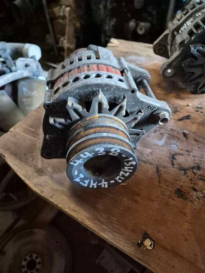 Isuzu N-Series NPR NPR66L-7425078 - Alternator