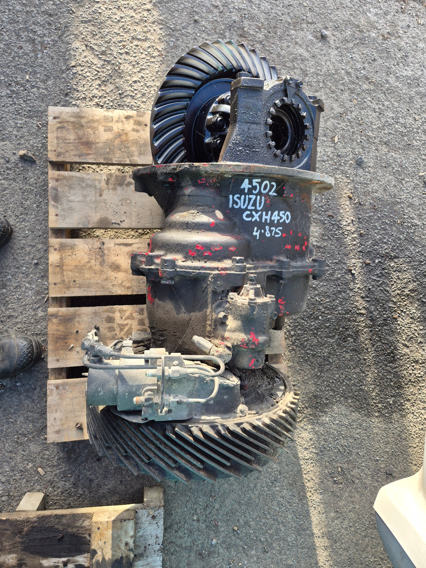 Isuzu Giga 1997-on CXH52 - Front Diff Head