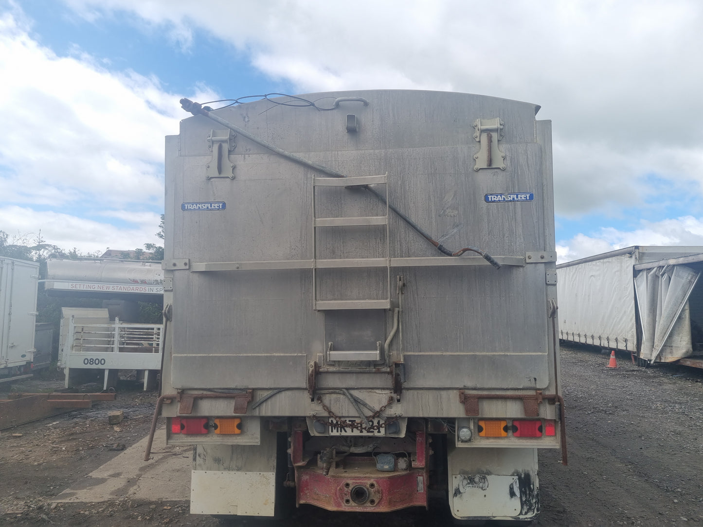 Hino 700 Series All Series FS1E SEE VIN - Tipping Deck PN: transfleet alloy bin 700 hino