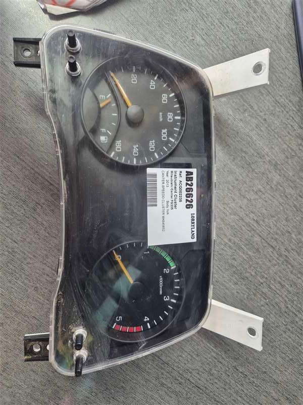Mitsubishi Canter FG335 fba60-520815 - Instrument Cluster