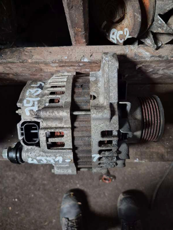 Mazda Titan NLR85 ljr85-787346 - Alternator