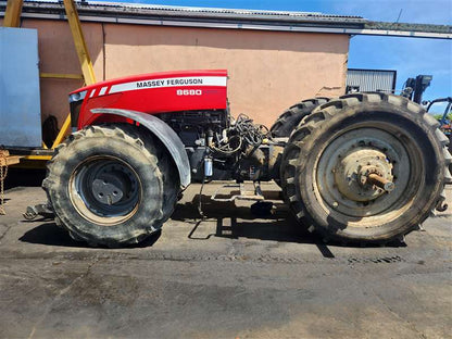 2012 Massey Ferguson Tractor 8680 C144027