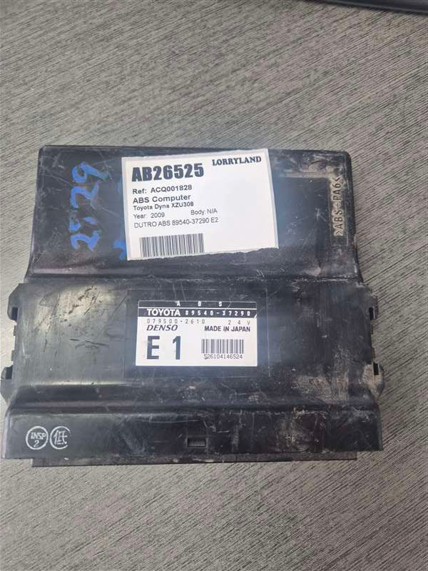 Toyota Dyna XZU308 xzu308-10006438 - ABS Computer