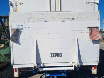 Isuzu N-Series NPR NPR66L - Tail Lifter PN: tail lift