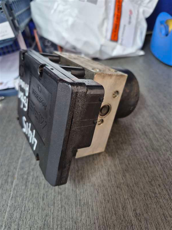 Foton 14 FOTON 318ISF AUMARK - ABS Brake Unit PN: W1816F20Z016