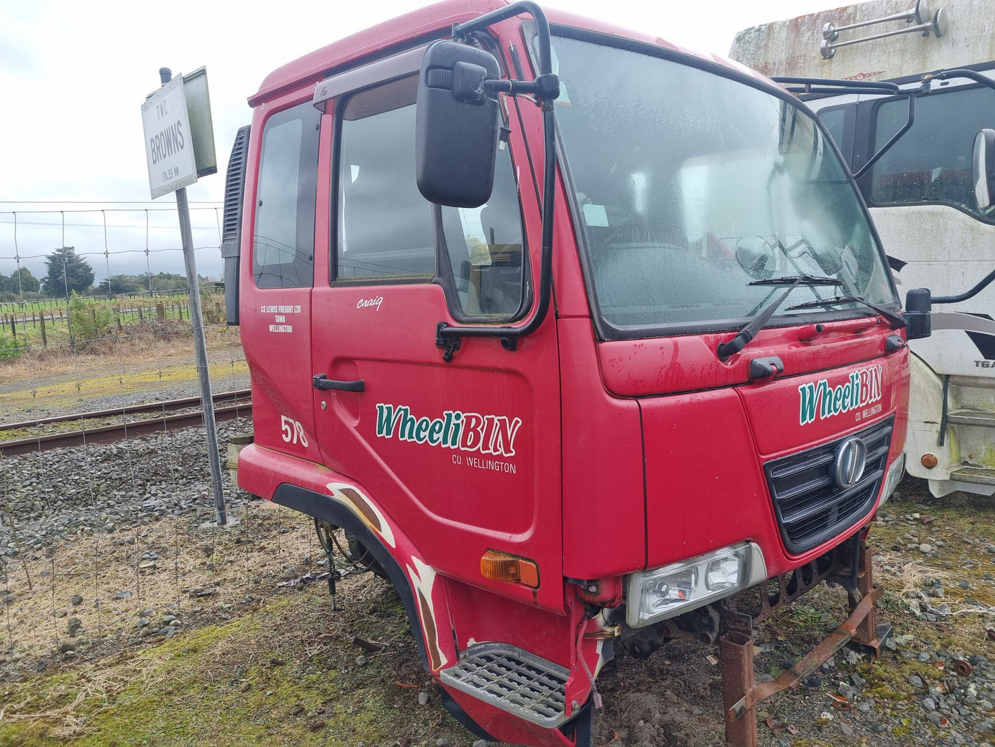 2007 Nissan UD LK Series LK36C lk36c-05087- Truck Cab PN: acq0002228 cab