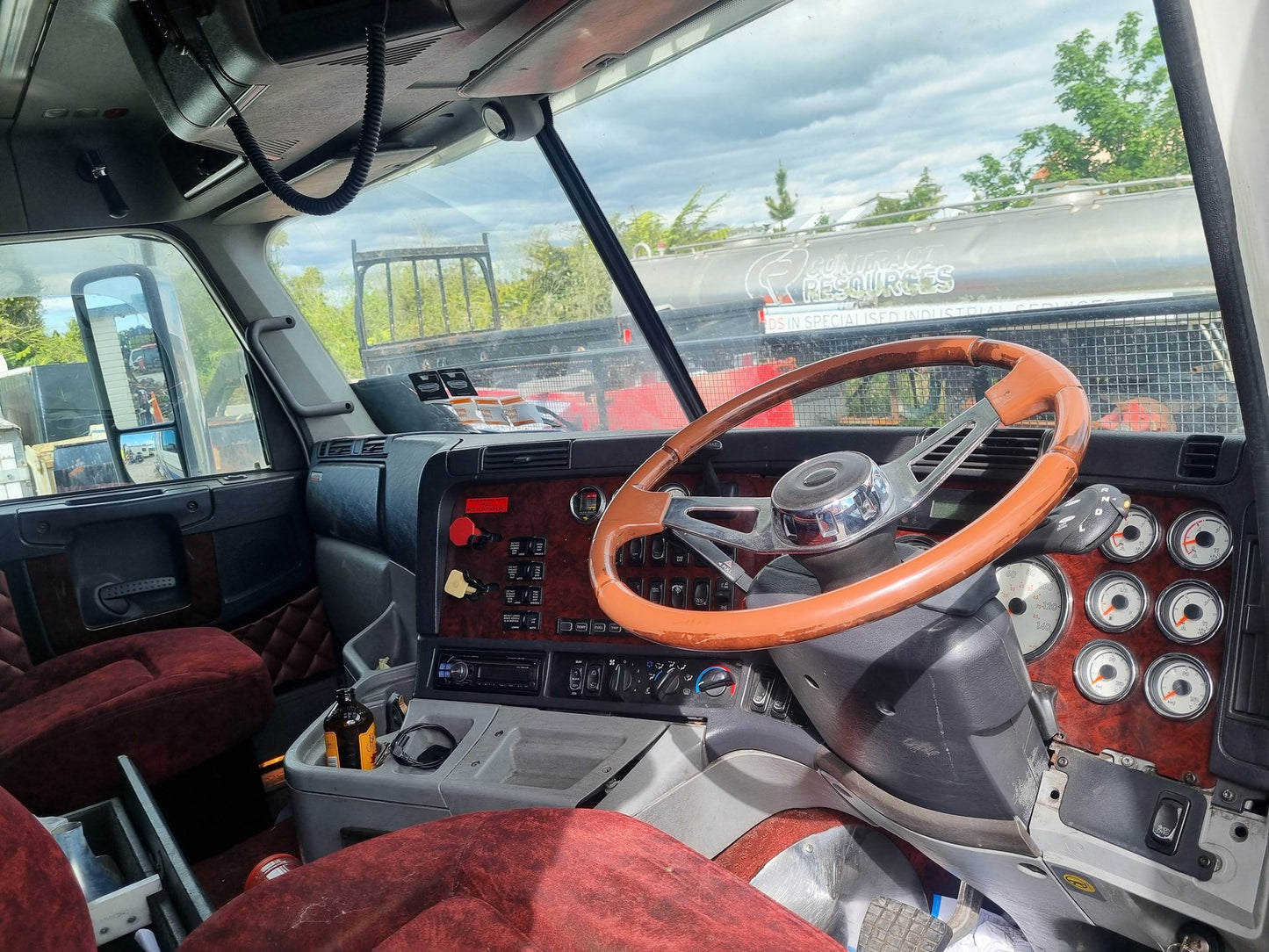2012 Freightliner Argosy All 47290750106557- Truck Cab PN: