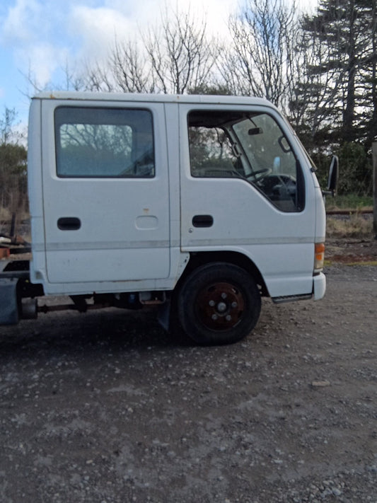 2003 Isuzu NKR nkr300c