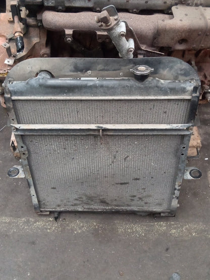 2005 Isuzu F-Series 2003-2007 000179- Radiator PN: 300882
