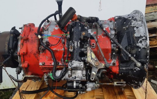 1996 Isuzu C Series CXH81 cxh81u1-3000305- Trans/Gearbox PN: 2978