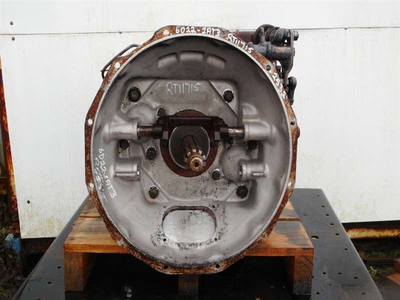 1993 Mitsubishi Fuso Super Great FV " "- Trans/Gearbox PN: 2532