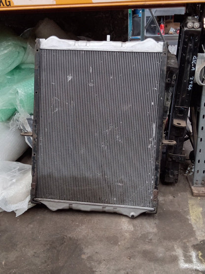 2006 Isuzu Giga 1997-on CYJ400 - Radiator PN: