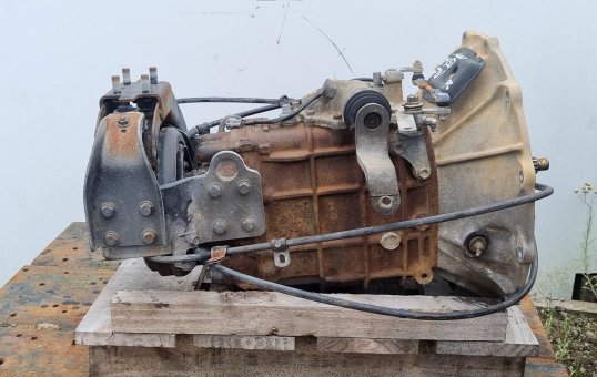 1997 Toyota Dyna 1995-2001 FB4JCA- Trans/Gearbox PN: 3206 m153 fb4j