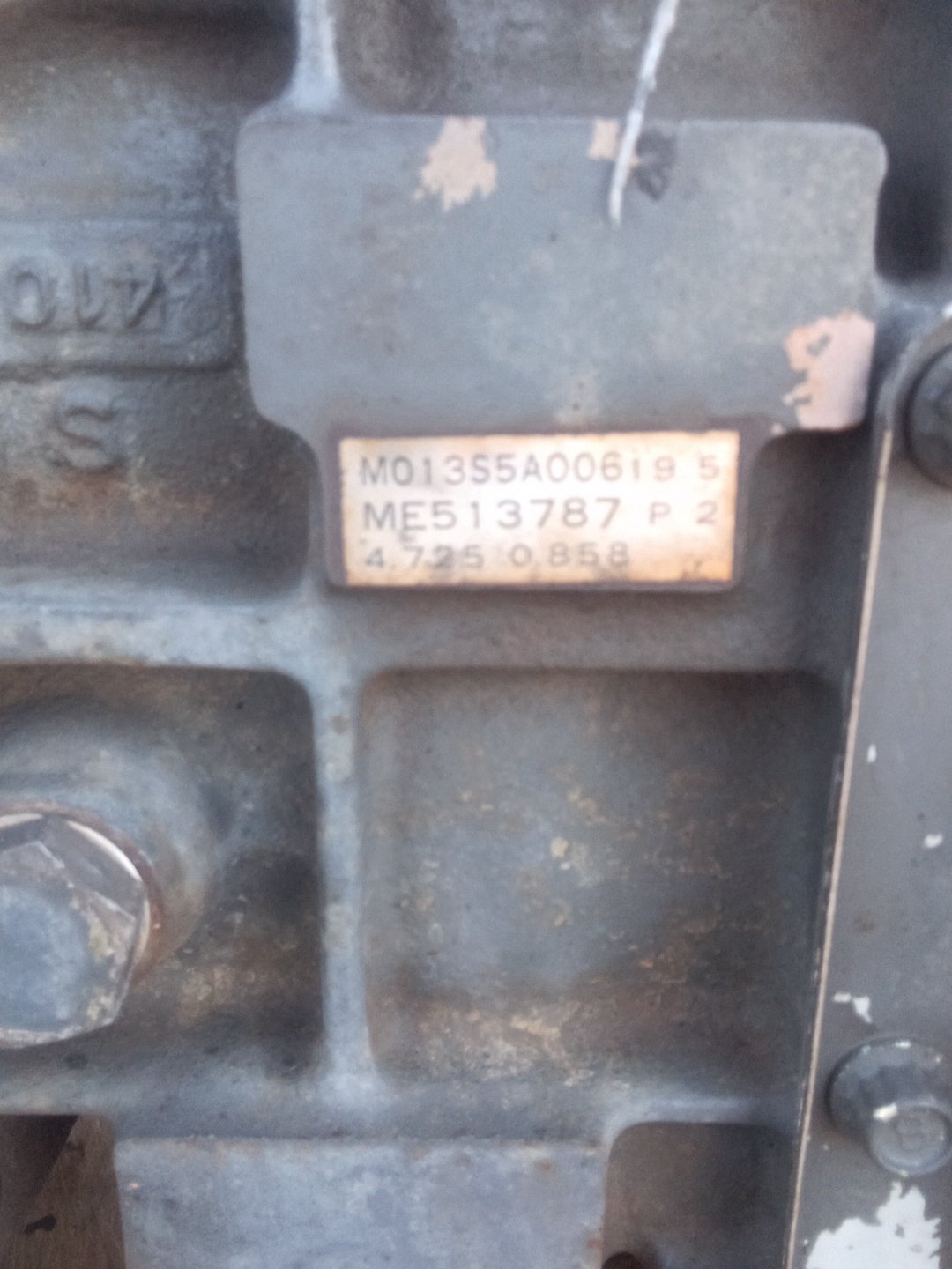 2004 Mitsubishi Canter FB* FB700B- Trans/Gearbox PN: